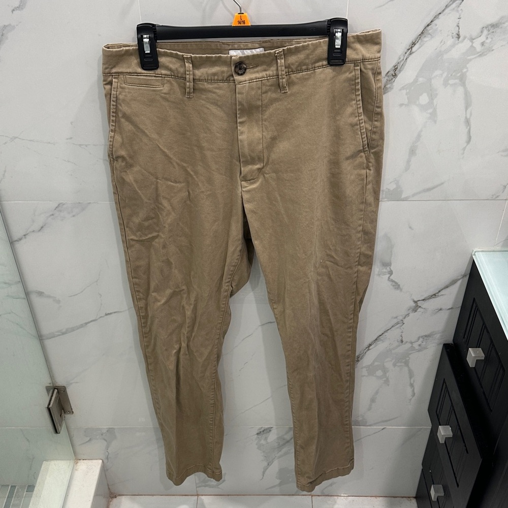 Good Fellow & Co Men's Hennepin Chino Athletic Tan Pants for Casual or Biz 32x30